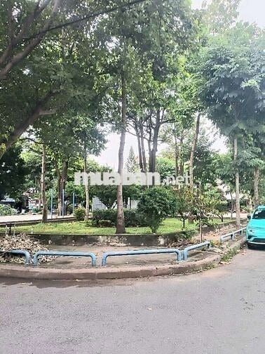 BÁN NHÀ CẤP 4, DÂN TRÍ CAO, Ô TÔ, GIÁ TỐT: 4.56TỶ, LINH CHIỂU,THỦ ĐỨC