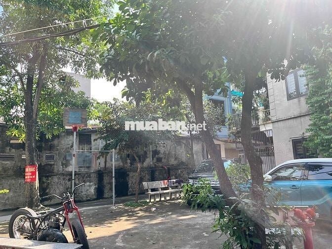 BÁN NHANH LÔ ĐẤT NGỌC THUỴ LONG BIÊN 33M2 GIÁ 4,568 TỶ