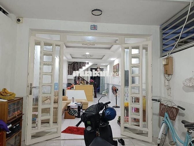 BÁN NHÀ CÁCH MẶT TIỀN 1 CĂN DIỆN TÍCH KHỦNG TRUNG TÂM QUẬN 7