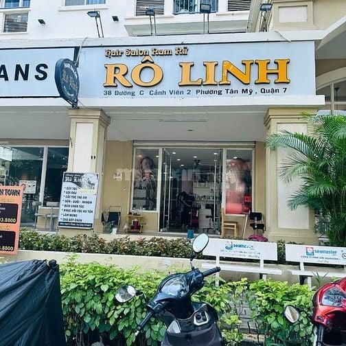 SALON RÔ - LINH TUYỂN THỢ CHÍNH TÓC NAM NỮ CÓ KINH  NGHIỆM LÀM QUẬN 7