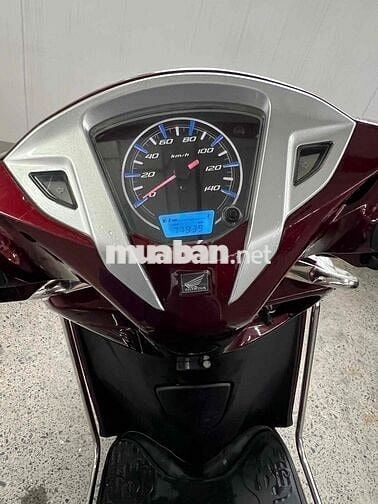 Đổi xe mới cần bán xe cũ (Nữ văn phòng chạy)