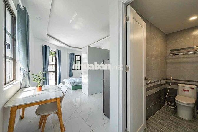 Căn hộ Studio Ban công ngay Phạm Văn Đồng