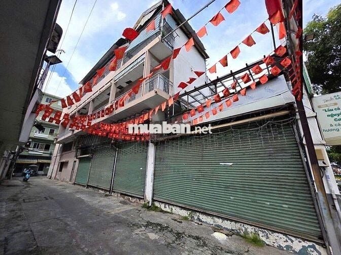 Cho Thuê Mặt Bằng Đường 3/2, Quận 10 ( KD Tự Do - 5,5x20m - MT Đẹp )