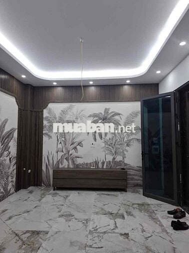 Cực hiếm!Bán nhà Thượng Thanh, Diện tích: 30m² x 6 tầng,hơn 6 tỷ.