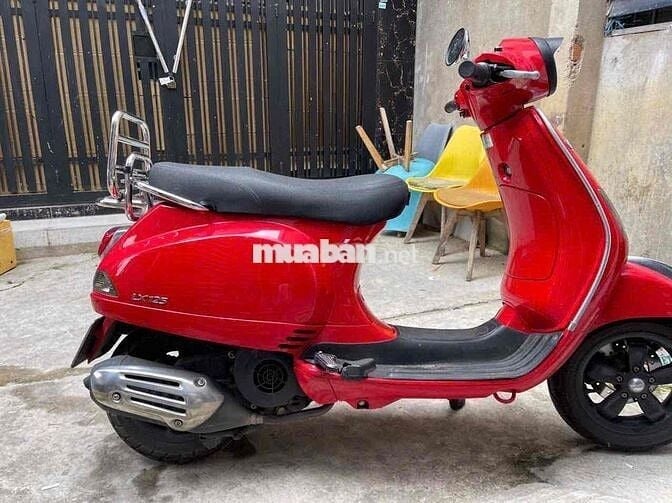Vespa LX