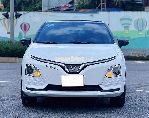 VinFast VF5 Plus mua pin xe vào hơn 50 t phụ kiện