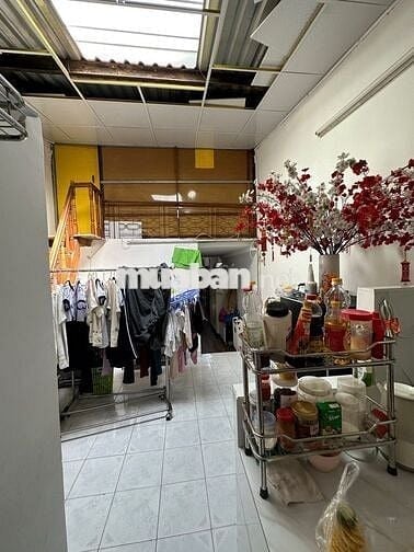 BÁN NHÀ HẺM 3M XÔ VIẾT NGHỆ TĨNH, BÌNH THẠNH, 23M², CẤP 4, CHỈ 2.55 TỶ