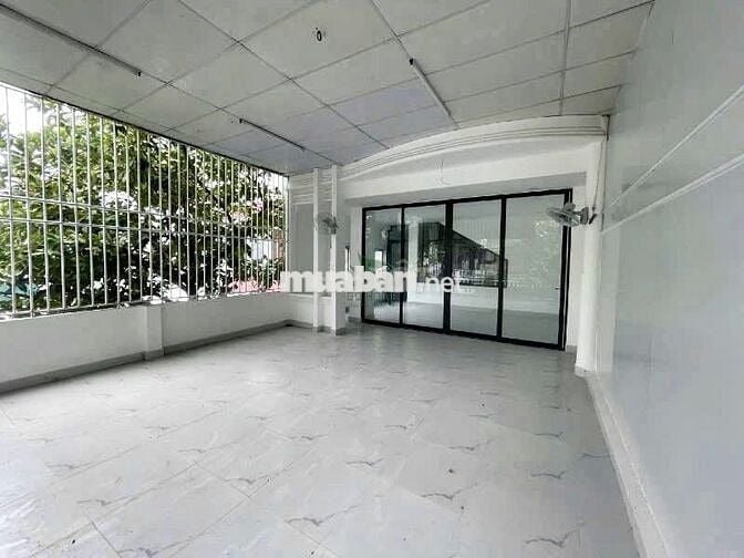 CHO THUÊ NHÀ 4 TẦNG KHU BÀN CỜ TRUNG TÂM GIÁ 60 TRIỆU/THÁNG