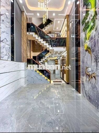 4 x13m- 2 bước ra đường Xe tải- 5 phòng ngủ,4tầng. Tặng nt Dân trí cao