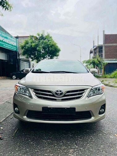 Toyota Corolla Altis 2014 1.8G AT - 15000 km