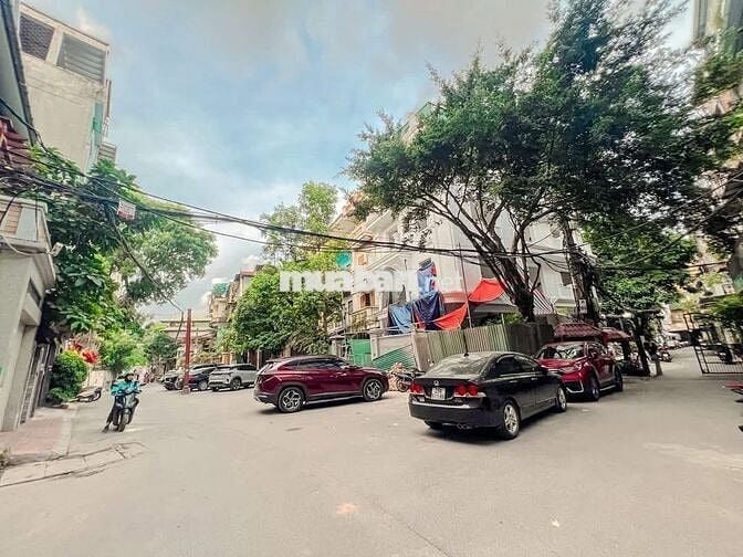 BÁN CĂN HỘ TẦNG 2 TẬP THỂ. ĐỘI CẤN - BA ĐÌNH - DT: 70M