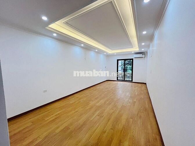 BÁN NHÀ PHÚC XÁ – 38M², 7 TẦNG, MẶT TIỀN 5M – GIÁ 18.5 TỶ, BA ĐÌNH