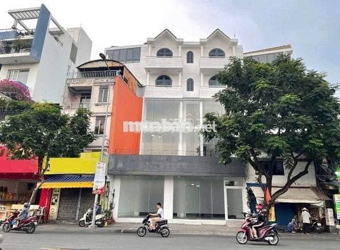 ✨CẠNH ĐẦM SEN - MẶT TIỀN KÍNH SANG TRỌNG CÓ THANG MÁY - HÒA BÌNH Q11✨