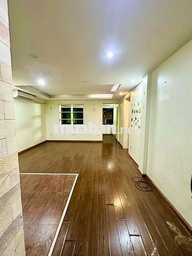 Hạ Chào 500Tr! Bán gấp tập thể Ngọc Khánh, Ba Đình - 42/85m - 3 ngủ ri