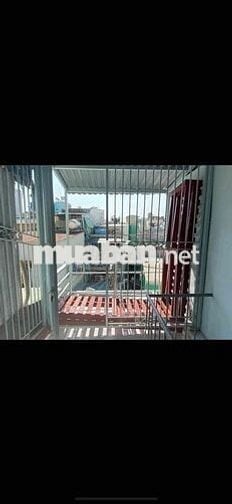 Phòng trọ 30m2 khu vực hẻm Tôn Đản gần Vĩnh Khánh