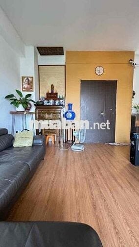 Cần bán căn hộ chung cư 2PN C17 Bộ Công An - Ngọc Thuỵ giá hơn 4tỷ