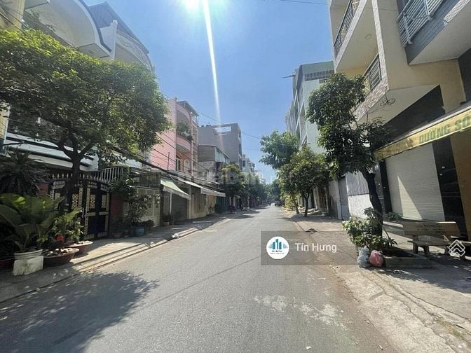 Bán nhà MT đường Số 2, DT 4 x 20m, cấp 4, giá 8.8 tỷ (Tín Hưng)
