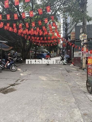 Bán đất Yên Xá 39m2, lô góc 3 thoáng, gần mặt phố