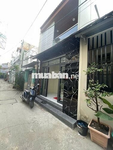 Bán nhà đường số 49, Hiệp Bình Chánh, nhà 1 trệt 1 lầu có 2PN 2WC 1PK