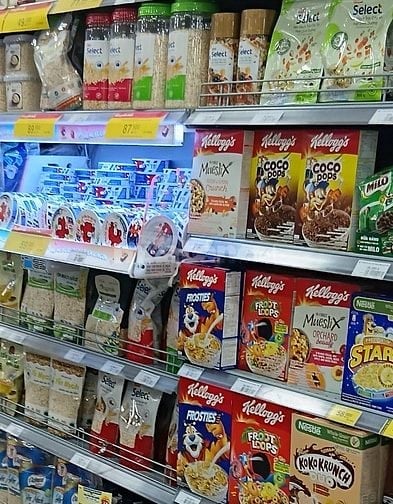 Tuyển gấp 3 LĐPT Nam/nữ phụ bán hàng, 1 tạp vụ, 1 bảo vệ 