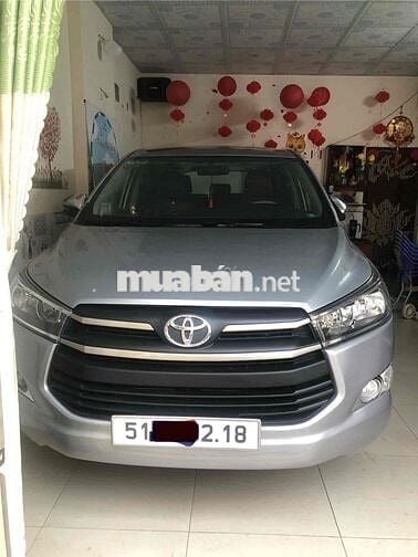 Gia đình cần bán innova 8 chổ 2019 số sàn