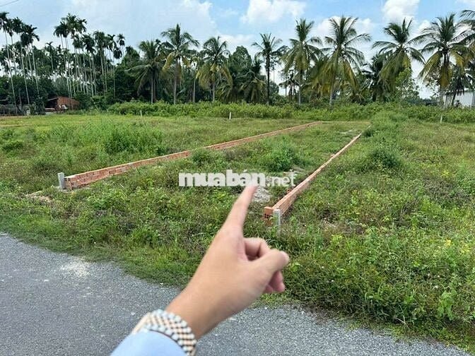 Chủ cần bán gấp 950tr đất 1/ đường DT 782 khu phố Gia Lộc 143,9 m2