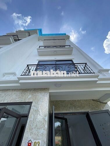 Nhà 5T*32m2 ngõ nông rộng ô tô vào tận cửa, gần đại học. Giá 3,05 tỷ