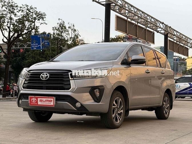 Toyota Innova 2024 E 2.0 MT - 34000km - Xe lướt