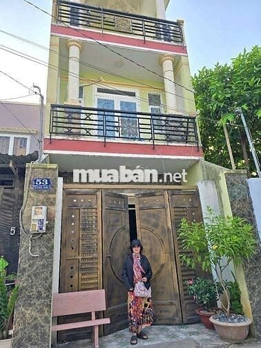 Chính chủ bán nhà xây để ở, 4 phòng, 4 WC Trung Chánh, Hóc Môn