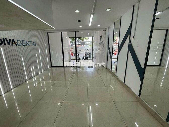 MẶT BẰNG 402A TRẦN HƯNG ĐẠO Q1 144M2 CHỈ 25 TRIỆU
