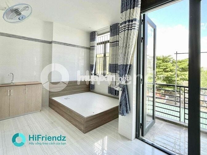 STUDIO BAN CÔNG SẴN NỘI THẤT ĐI BỘ QUA NHÀ THỜ PHAO LÔ - BÌNH TÂN