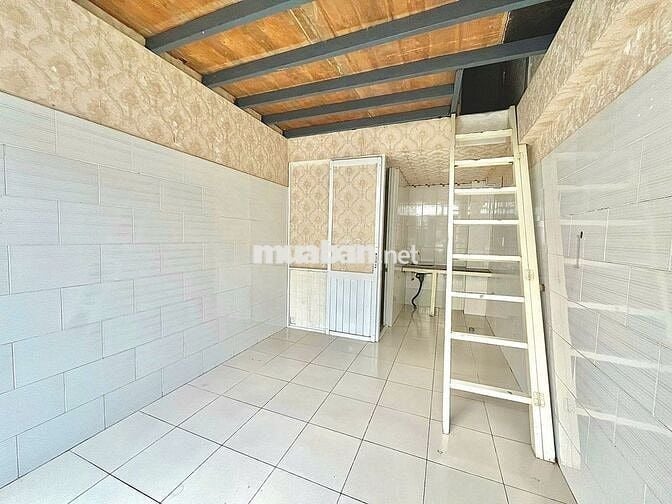 GÁC CAO RỘNG RÃI Ở ĐƯỢC 4 NGƯỜI - MẶT ĐƯỜNG NGAY ĐH NGÂN HÀNG