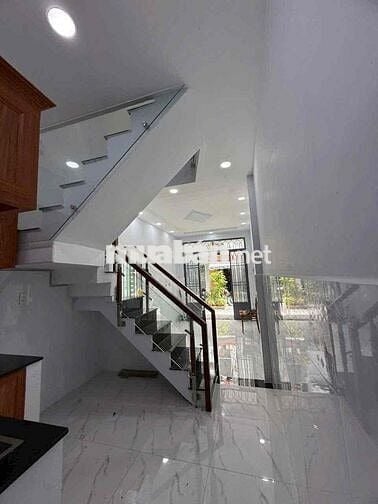 Nguyên căn 3 PN MỚI Ở NGAY NI SƯ HUỲNH LIÊN TÂN BÌNH