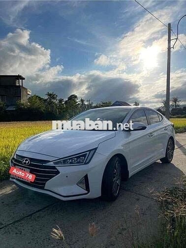 Hyundai Elantra 2020 2.0 AT - 72000 km