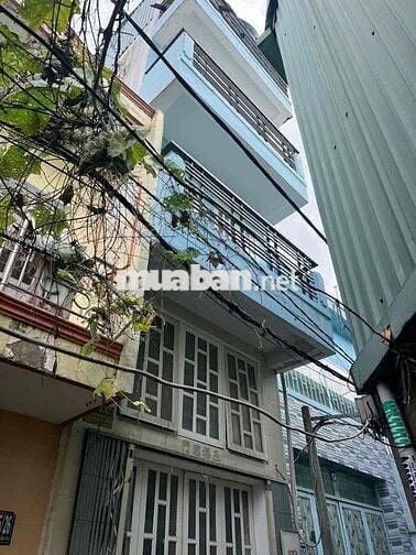 Bán nhà 1 trệt, 3 lầu, 1 thượng ở hẻm 3m 27/36 Bùi Tư Toàn