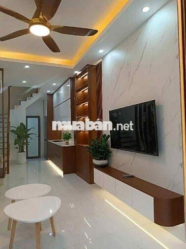 Bán gấp nhà 30m2 tại Tây Mỗ, 5,55 tỷ, 3PN + 4WC + 5 tầng, Hà Nội