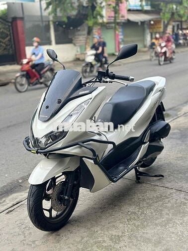 HONDA PCX160 ĐỜI 2024 . XE CHÍNH CHỦ CÒN MỚI 95%
