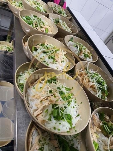 Tuyển phục vụ ca đêm bếp ăn vĩnh tân bình dương