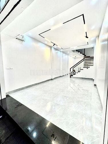Nhà vip Trung tâm cầu giấy vừa ở vừa kinh doanh, ô tô vào nhà
