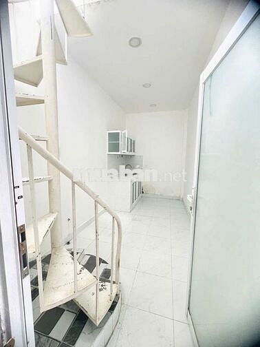 PHÒNG TRỌ VIEW KÍNH, 1 TRỆT 1 LẦU 1 LỬNG, TÁCH BẾP Q.TÂN BÌNH