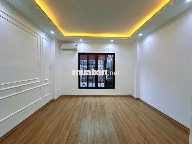Nhà Đẹp Pháo Đài Láng – 6 Tầng, Thang Máy – Gần Phố – Chỉ 8.75 Tỷ 🏡✨