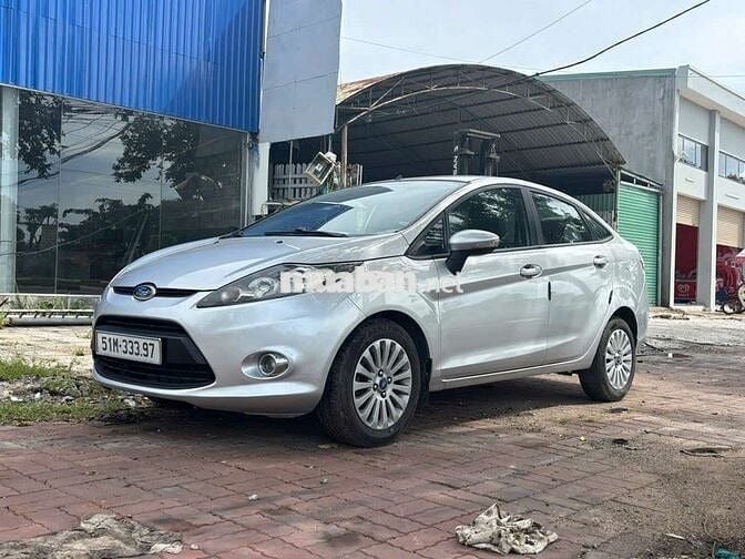 Xe chính chủ 2011 1.6 AT Sedan - 185000 km