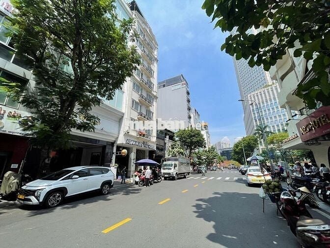 Cho thuê nhà mặt tiền  đường Mạc Thị Bưởi, Phường Bến Nghé, Quận 1