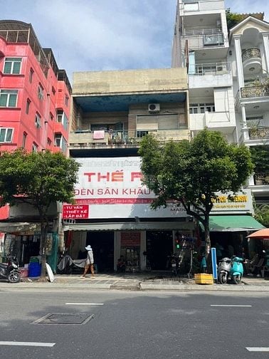 Cho Thuê Nhà Mặt Tiền 698-700 Điện Biên Phủ Q10
