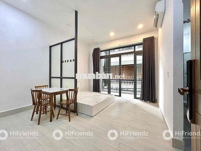 STUDIO BAN CÔNG FULL NỘI THẤT MỚI 100% - GẦN SÂN BAY - TÁCH BẾP