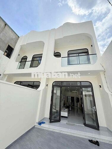 NHÀ 1 TẦNG PHẠM HỒNG THÁI RA XE TĂNG 100M 👉Toạ lạc hẻm 53 PHT- Tp BMT