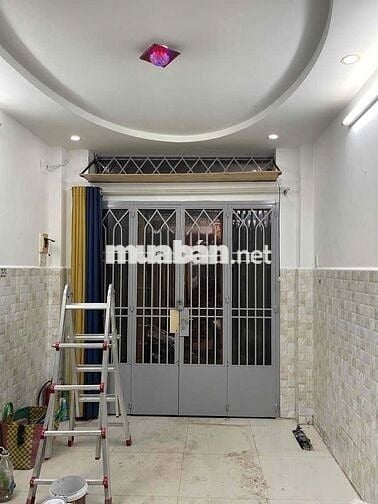 CHO THUÊ NHÀ HẺM 3 GÁC, 1 XET, NHIÊU TÂM Q.5