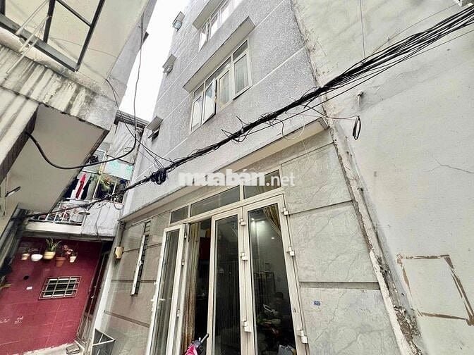 Cho Thuê Nhà Nguyên Căn 1 Trệt 3 Lầu 4Wc Full NT Ngay Bờ Kè Trường Sa
