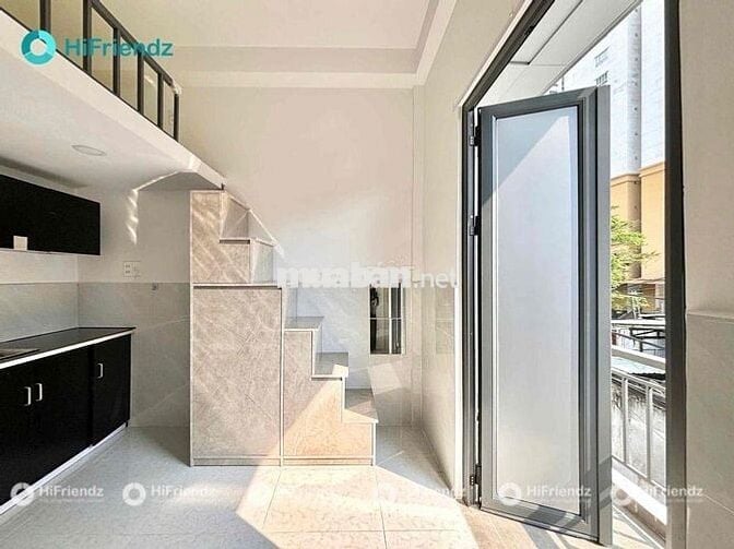 PHÒNG BAN CÔNG GÁC SẴN NỘI THẤT NGAY GẦN ĐẦM SEN - LUỸ BÁN BÍCH GIÁ RE