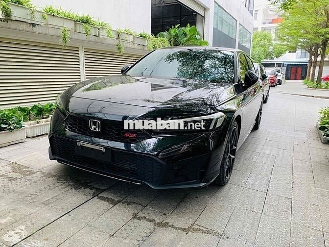 Honda Civic RS 2024 - 9800 km Siêu Đẹp Hãng Bán